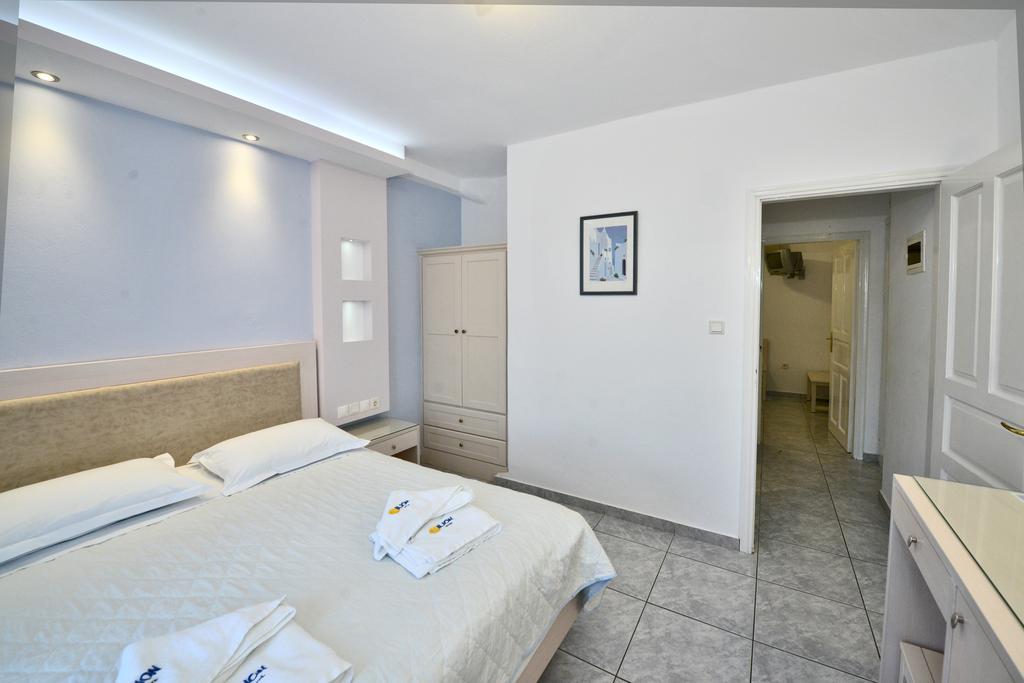 Ilion Hotel Naxos City Room photo